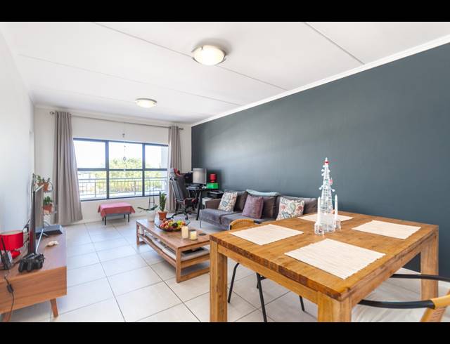 2 BEDROOM APARTMENT FOR SALE IN RICHWOOD